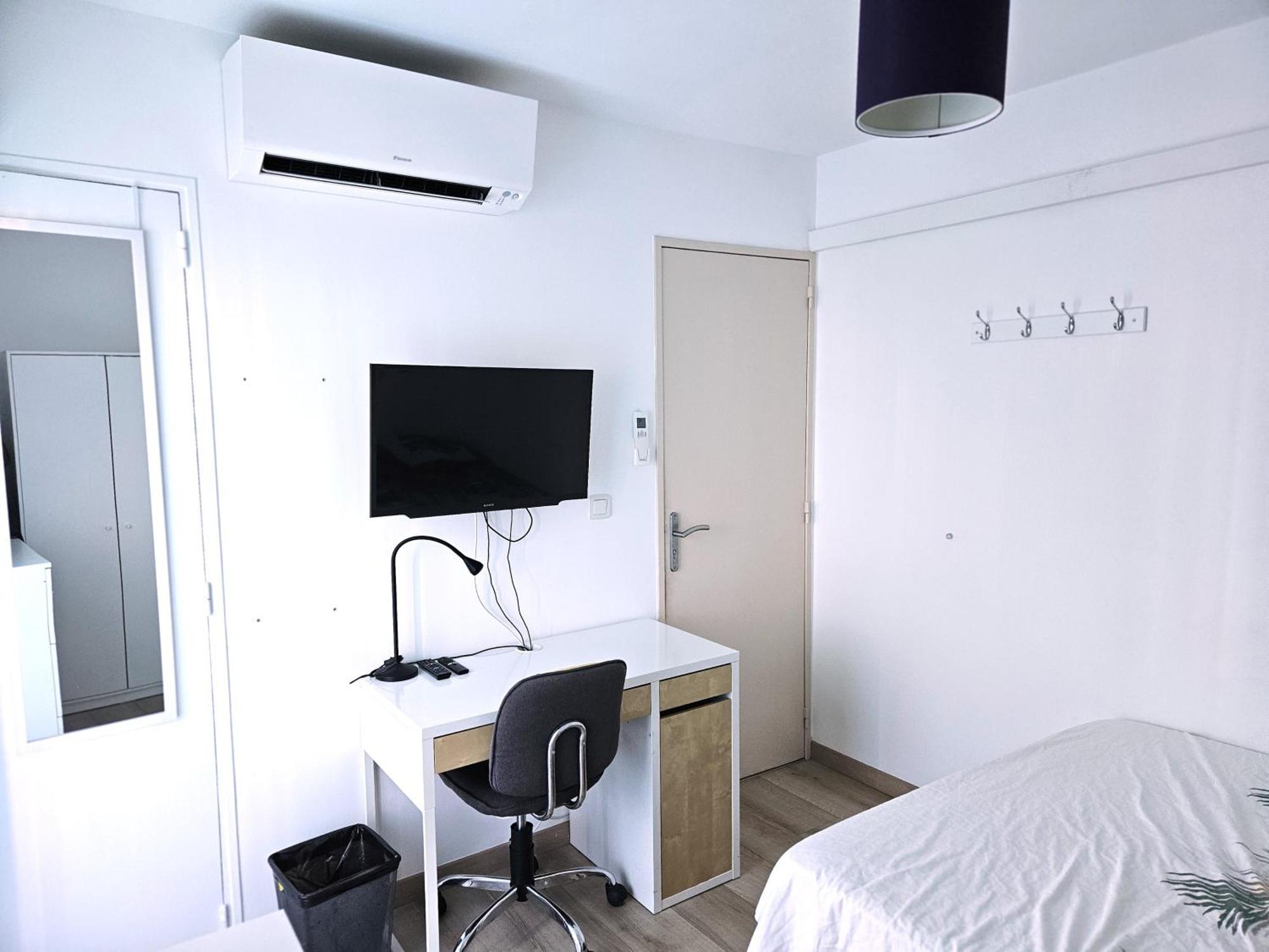 Chambre En Colocation Fille, Proche Mer, Climatisation Tolón Exterior foto